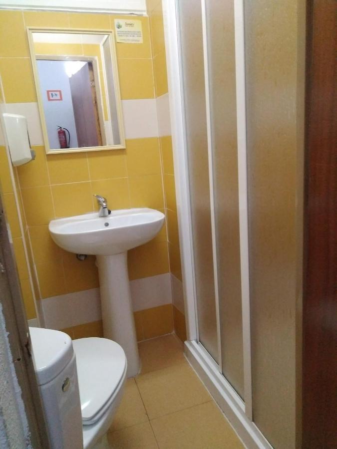 Pension Carretero Caceres Ngoại thất bức ảnh