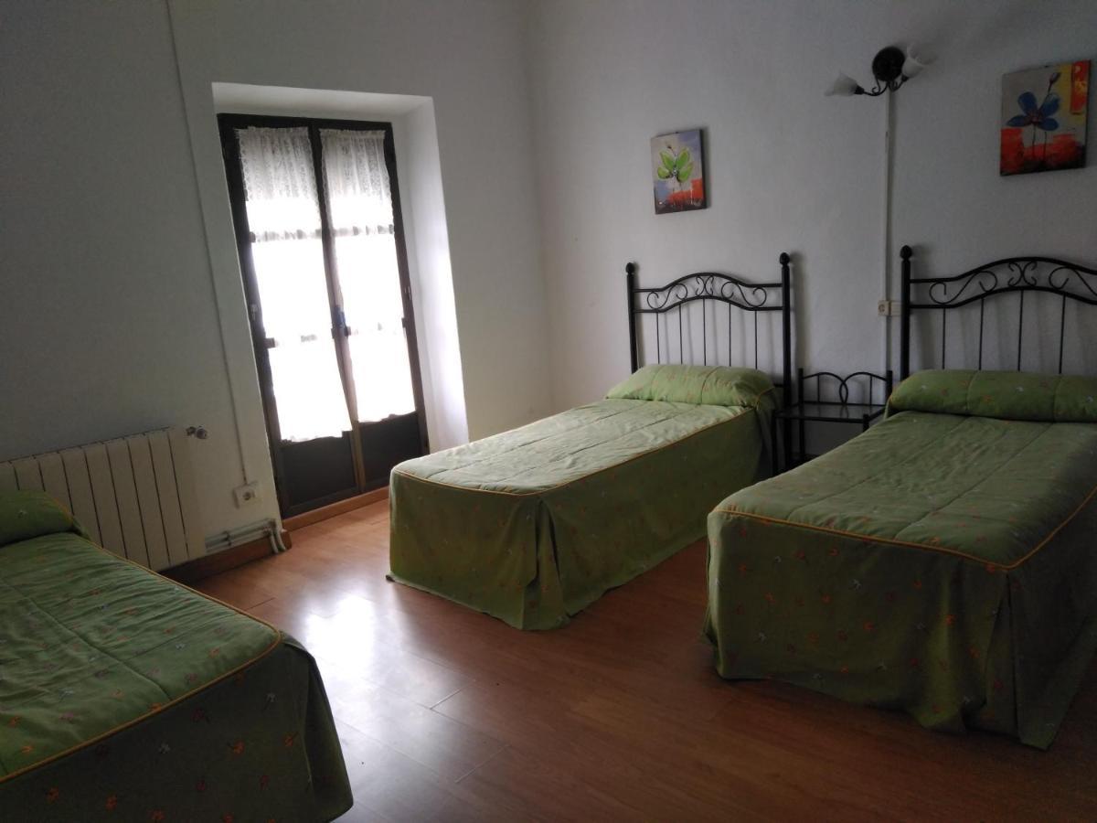 Pension Carretero Caceres Ngoại thất bức ảnh