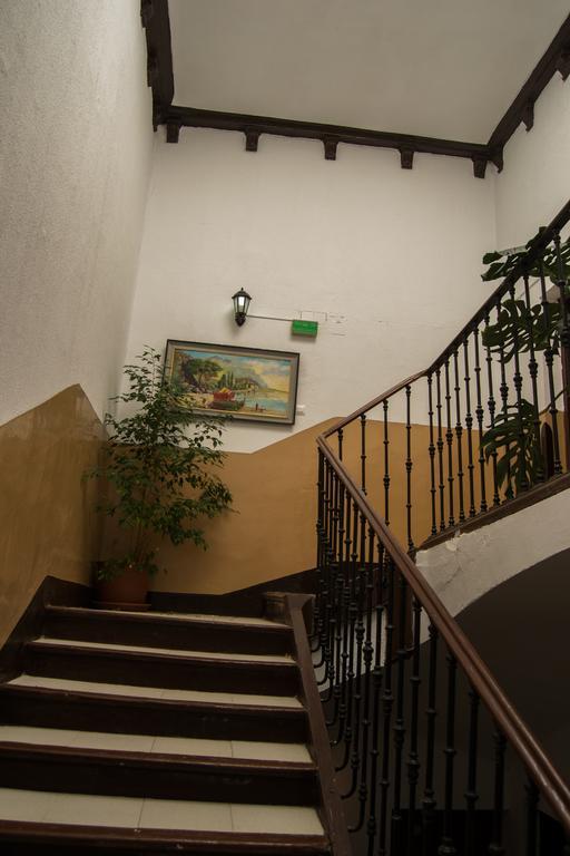 Pension Carretero Caceres Ngoại thất bức ảnh
