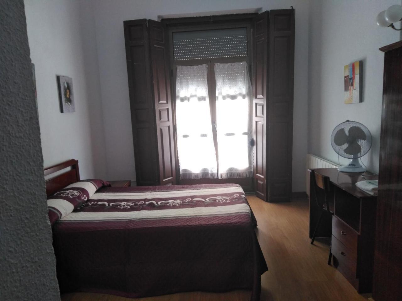 Pension Carretero Caceres Ngoại thất bức ảnh